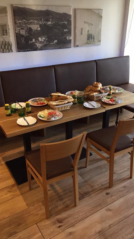 Pension Sunnseitn - Gasthof - Cafe - Weinkeller Haslach an der Muhl Екстер'єр фото